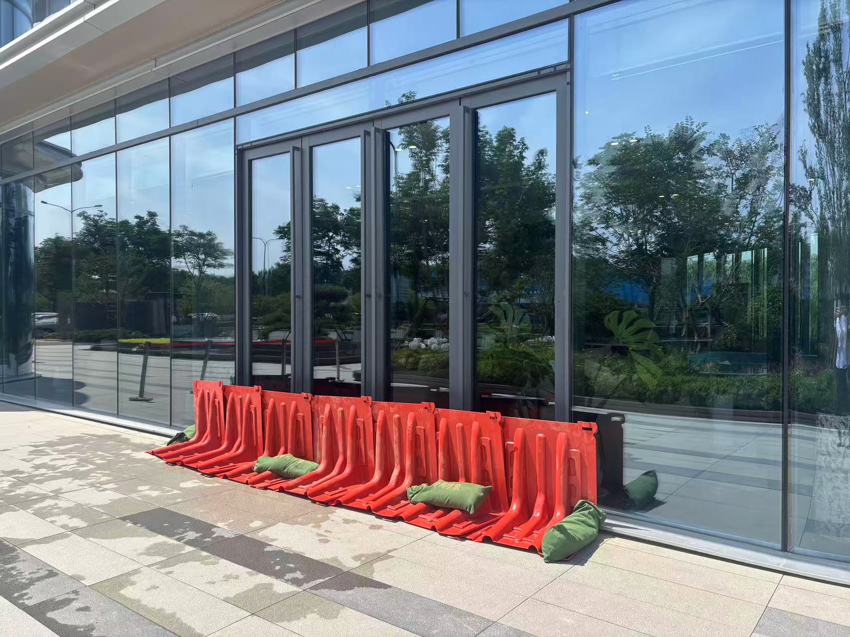 组织龙泉府防汛演练 (2).jpg